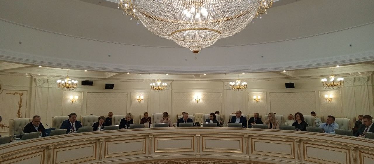 Подробнее о статье Бизнес и власть обсудили на Круглом столе в Минске вопросы по развитию торговли